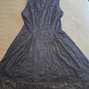Elegant Lace Sleeveless Dress - Gray